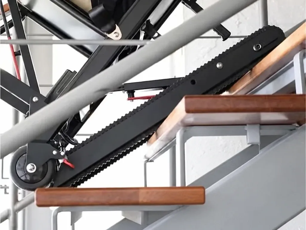 Belts with special machining for adapted wheelchairs